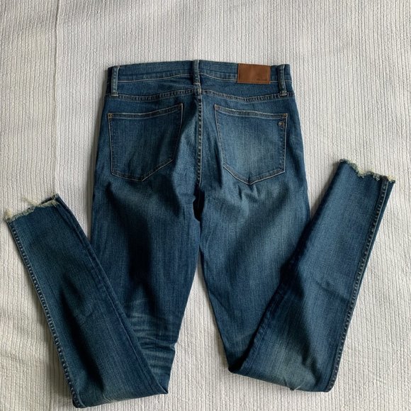 Madewell 9" High-Rise Skinny Jeans in Allegra Wash: Rip and Repair Edition - Picture 6 of 7